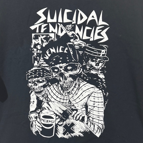 Gildan Other - Gildan Black Graphic Tee with White Design